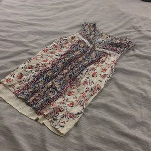 Sleeveless pattern blouse